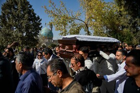 مراسم تشییع پیکر ناصر تقوایی در امامزاده طاهر کرج