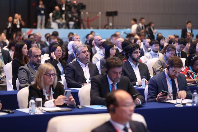 بازدید زاکانی از نمایشگاه فناوریها و دستاوردهای شهری چین در حاشیه اجلاس UCLG