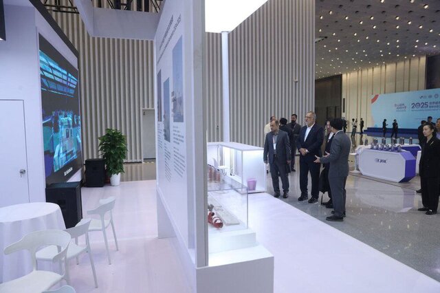 بازدید زاکانی از نمایشگاه فناوریها و دستاوردهای شهری چین در حاشیه اجلاس UCLG