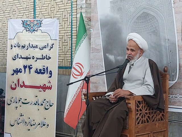 تنها امید دشمن به اختلاف درون کشور است