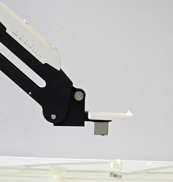 دستگاه درمان زخم معده با قابلیت بلعیده شدن