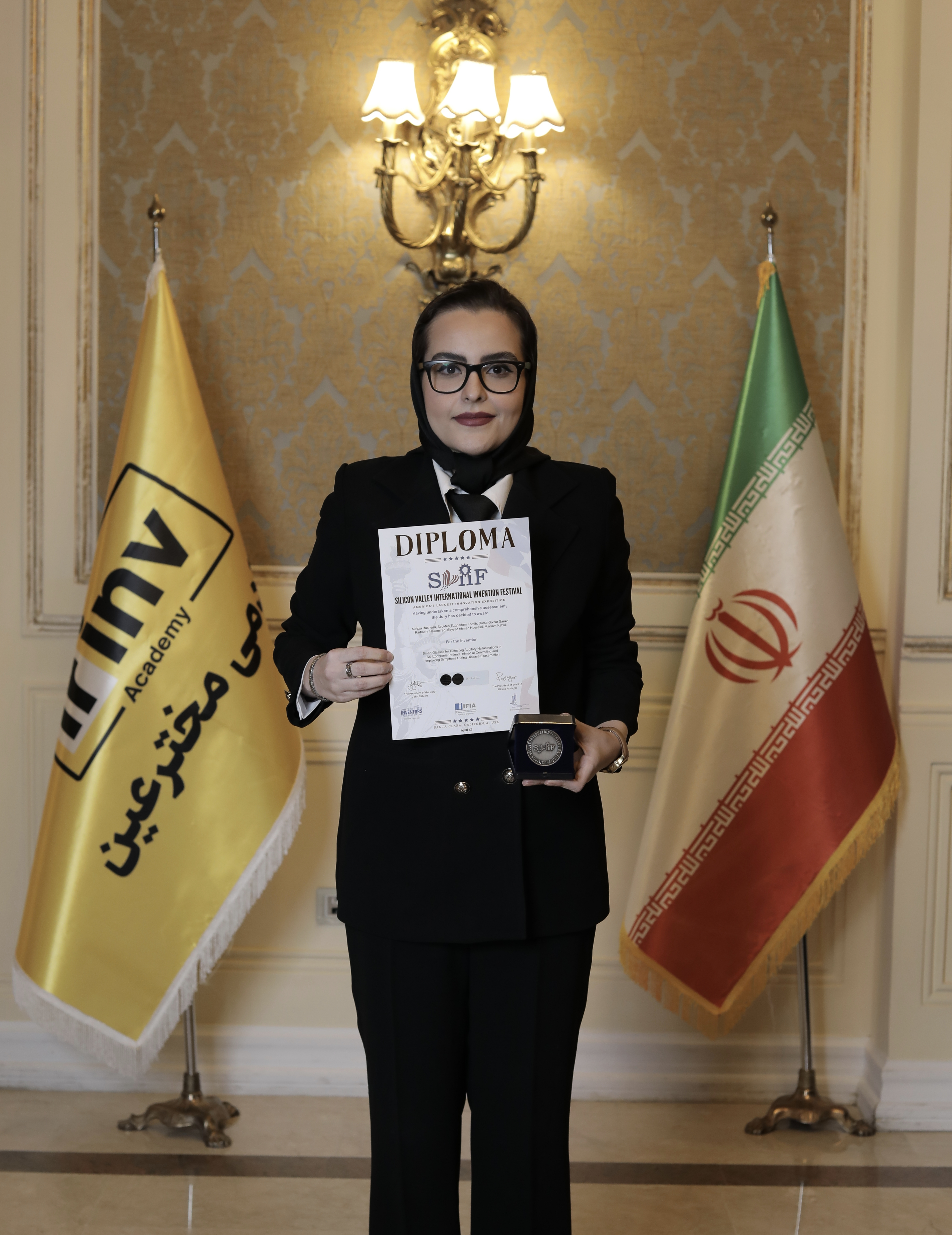 کسب مدال نقره توسط دانش‌پذیر آکادمی مخترعین در مسابقات بین‌المللی سیلیکون‌ولی آمریکا ۲۰۲۵