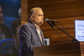 سخنرانی عباس رحیمی سرپرست اداره‌کل استاندارد استان مازندران در مراسم روز جهانی استاندارد در تالار اتاق بازرگانی ساری