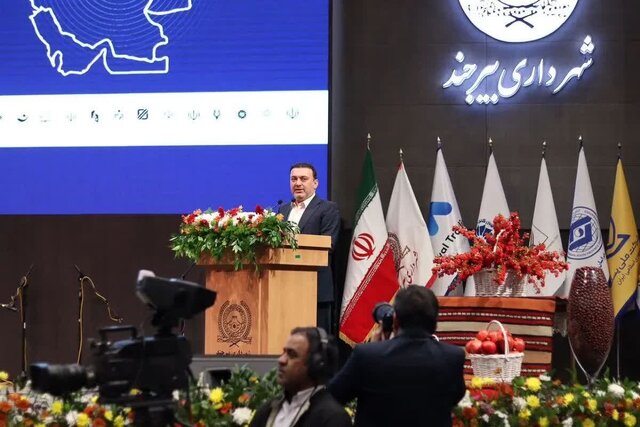 تمرکز بر تقویت روابط اقتصادی و تجاری استان‌ها با ۱۵ کشور همسایه 
