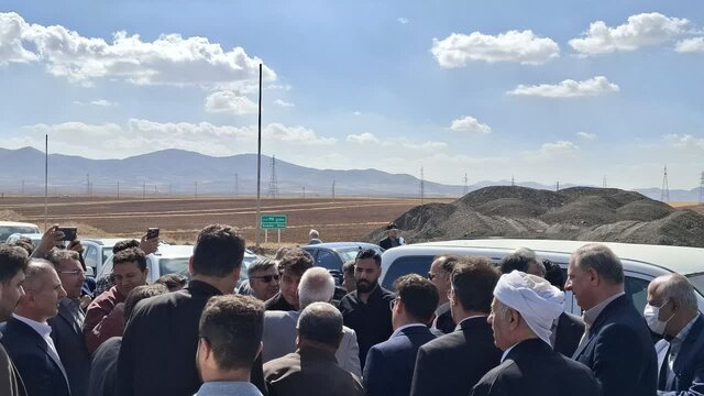 بهره‌برداری از ۴ زمین چمن مصنوعی روستایی در شهرستان سقز