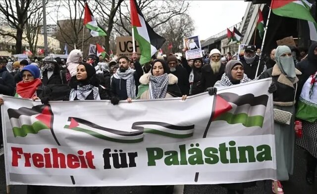 تظاهرات در برلین در حمایت از فلسطین تظاهرات در برلین در حمایت از فلسطین