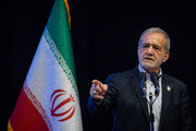 آنان که از خارجِ کشور، پمپاژ ناامیدی می‌کنند خودفروخته‌اند