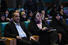 نشست معاون امور بانوان و خانواده رئیس‌جمهور با بانوان نخبه و توانمند استان اصفهان