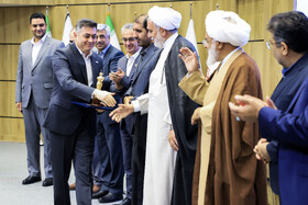 تجلیل از  واحدهای تولیدی نمونه استان در مراسم گرامیداشت روز جهانی استاندارد - کرمان
