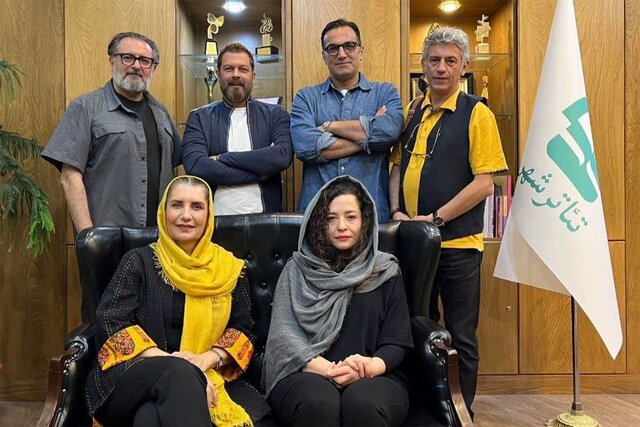 از خبر حضور دوباره پسر امین حیایی در تئاتر تا چند داستان دیگر