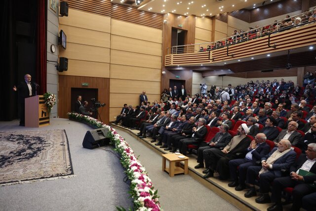 پزشکیان: هر بخش نظام اداری را که می‌خواهیم اصلاح و حذف کنیم، علیه ما جوسازی می‌شود!