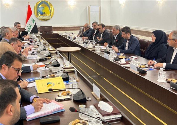 نشست ایران و عراق درباره تالاب هورالعظیم برگزار شد/ تاکید بر تامین نیاز آبی تالاب