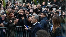 سارکوزی هنگام ورود به زندان: این یک رئیس سابق نیست که زندانی شد؛ یک مرد بی‌گناه است
