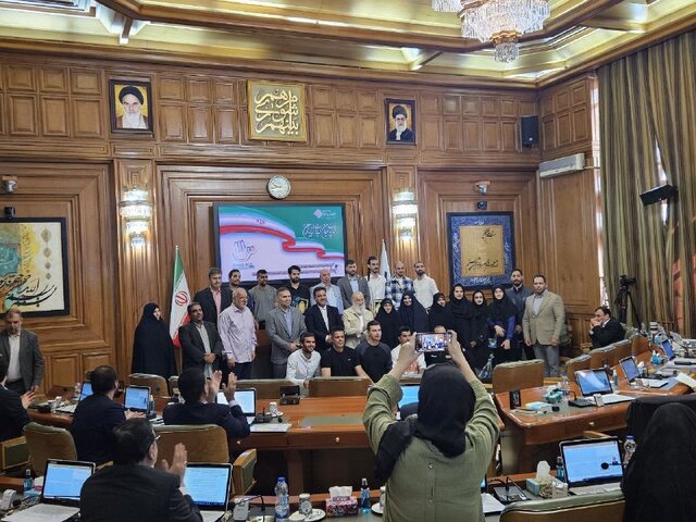 تجلیل از ۲۱ ورزشکار تهرانی در آستانه المپیک ناشنوایان/ ساخت ۵۵ مجموعه ورزشی توسط شهرداری تهران طی ۴ سال گذشته