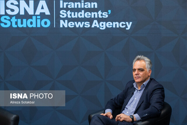 درآمد پایین و فشار کاری بالا؛ ۲ چالش جدی پرستاران / ۸۰ ساعت اضافهکار اجباری در هر ماه