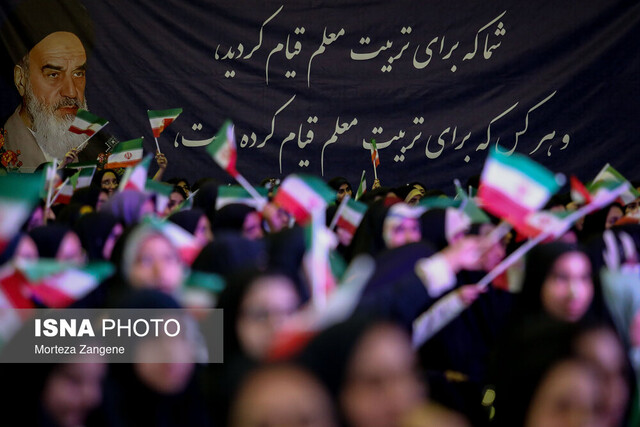 نماینده مجلس: معیشت و منزلت معلمان باید در شأن جایگاه آنان باشد