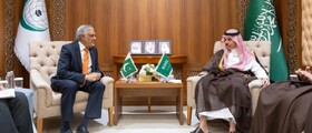 رایزنی تلفنی وزیران خارجه عربستان و پاکستان