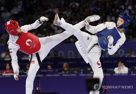 پیروزی ناهید کیانی مقابل اوکراین در تکواندوی قهرمانی جهان