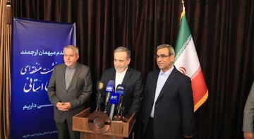 عراقچی: تا وقتی آمریکا زیاده‌خواهی را کنار نگذارد حاضر به مذاکره نیستیم