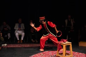 خلعت‌پوشی و اجرای سوگند سیاه برای یک بازیگر