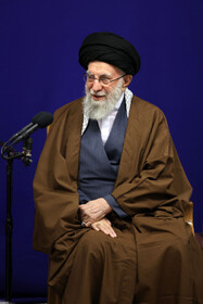 دیدار دست‌اندرکاران کنگره بین‌المللی علامه میرزای نائینی با رهبر انقلاب
