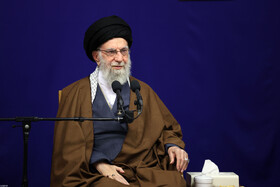 دیدار دست‌اندرکاران کنگره بین‌المللی علامه میرزای نائینی با رهبر انقلاب