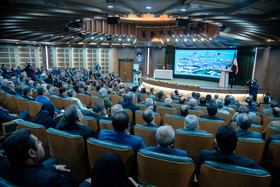 نشست رئیس جمهور با سرمایه گذاران و فعالین اقتصادی آذربایجان غربی