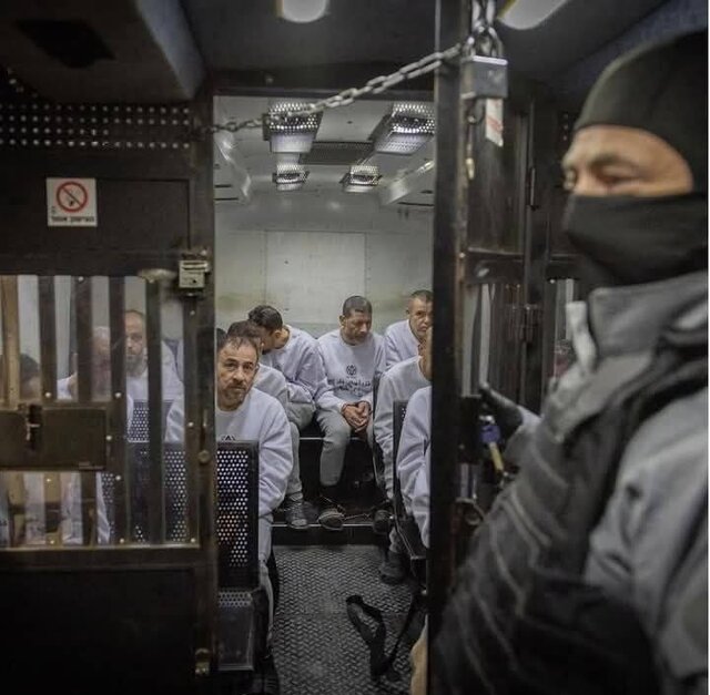 حماس: پخش صحنههای شکنجه و تهدید اسرا جلوهای از رفتار فاشیستی اسرائیل است