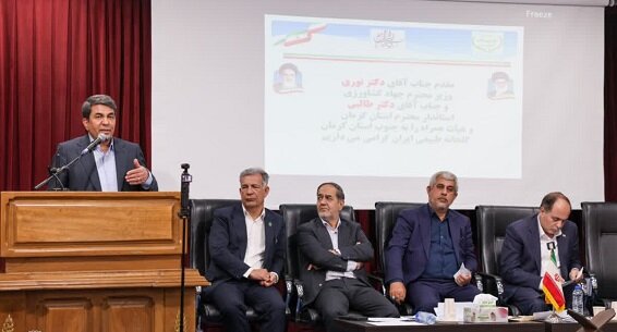 از ضرورت کشت گیاهان دارویی و دانه‌های روغنی تا بر زمین ماندن مطالبات پیازکاران جیرفتی