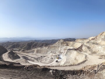 فعالیت در حوزه معدن نیازمند رویکردی جهادی و بهرهگیری از ظرفیتهای قانونی کشور است