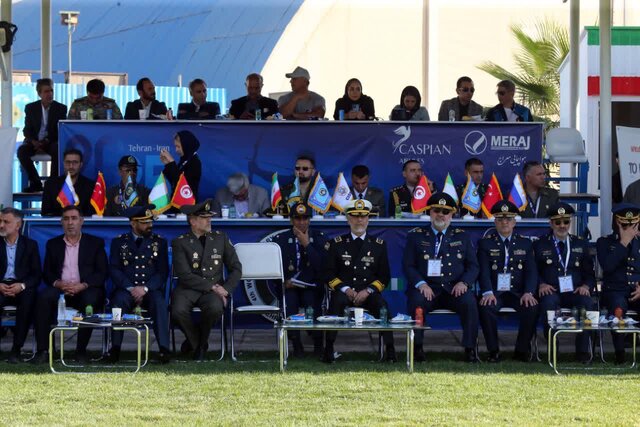 دریادار سیاری : هر تیری که امروز در این میدان رها میشود، نمادی از پرتاب آرش است دریادار سیاری : هر تیری که امروز در این میدان رها میشود، نمادی از پرتاب آرش است