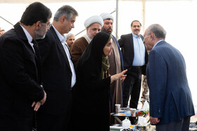 فرزانه صادق مالواجرد،وزیر راه و شهرسازی در مراسم آیین آغاز عملیات اجرایی تعریض و بهسازی آزادراه ساوه - سلفچگان