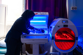 فاطمه سیدآبادی در بخش مراقبت های ویژه نوزادان (NICU) بیمارستان حکیم نیشابور فعالیت دارد.