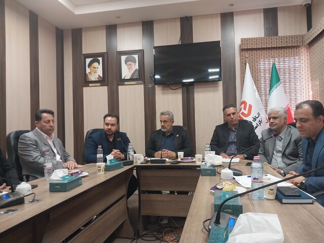 اهمیت توجه به استانداردسازی در توسعه صنعت فستفود/ فعالیت ۵۰۰ واحد فستفود در شیراز اهمیت توجه به استانداردسازی در توسعه صنعت فستفود/ فعالیت ۵۰۰ واحد فستفود در شیراز
