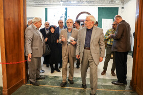 نشست پاسداشت محمود فرشچیان و رونمایی از طرحهای ضریحهای بقاع متبرکه