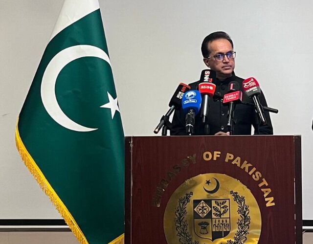 سفیر پاکستان: چارچوب قانونی درباره مکانیسم تهاتر با ایران نهایی شده است سفیر پاکستان: چارچوب قانونی درباره مکانیسم تهاتر با ایران نهایی شده است