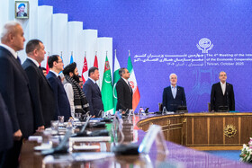 مسعود پزشکیان، رئيس جمهور و اسکندر مؤمنی، وزیر کشور در چهارمین اجلاس وزیران کشور عضو سازمان همکاری اقتصادی (اکو)