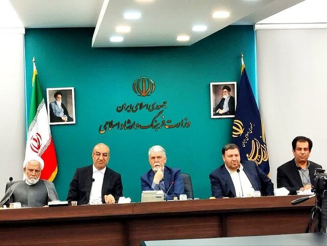 پیگیری در پایتخت/ از سامانه سردسیری تا تکمیل مجتمع فرهنگی هنری هرسین پیگیری در پایتخت/ از سامانه سردسیری تا تکمیل مجتمع فرهنگی هنری هرسین