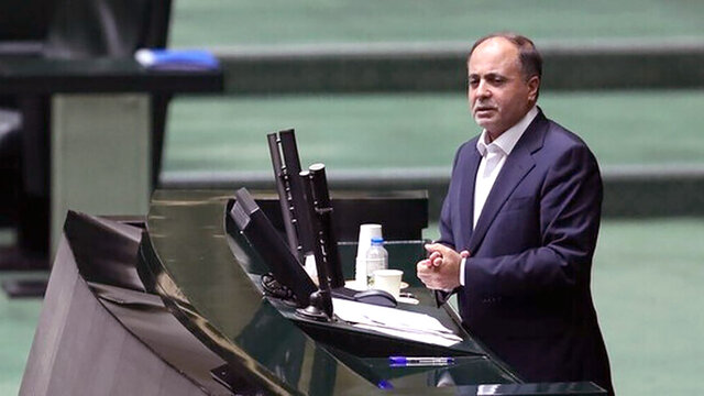نوری: اولویت نخست کشور در تأمین و پرداخت ارز، باید مسئله غذا و نهادههای دامی باشد نوری: اولویت نخست کشور در تأمین و پرداخت ارز، باید مسئله غذا و نهادههای دامی باشد