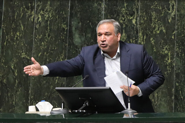 حسینی: دنبال گسترش قیمت‌گذاری‌های دستوری و دولتی هستیم