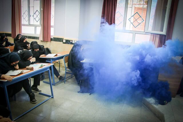 اجرای مانور ترکیبی حمله شیمیایی و تروریستی به مدرسه در سمنان