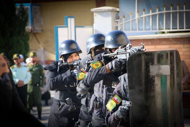 اجرای مانور ترکیبی حمله شیمیایی و تروریستی به مدرسه در سمنان