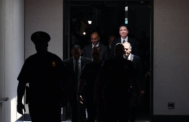 ده‌ها مقام سابق قضایی آمریکا: کیفرخواست علیه کومی «انتقام‌گیری شخصی» بوده تا اجرای عدالت