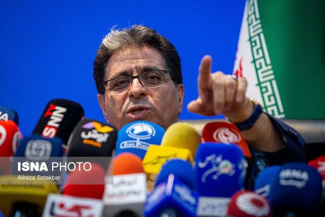 حق مردم است که مدیرانشان پاکدست باشند/لطمه تغییرات پی در پی مدیران و دخالت‌های سیاسی