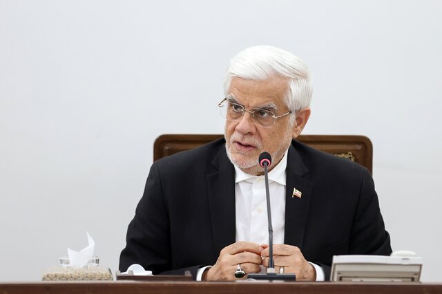 عارف: اگر دشمنان ذرهای عقل داشته باشند جسارت حمله جدید به ایران را پیدا نمیکنند عارف: اگر دشمنان ذرهای عقل داشته باشند جسارت حمله جدید به ایران را پیدا نمیکنند