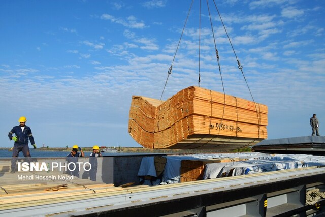 نقشآفرینی مرزهای بینالمللی آستارا در توسعه صادرات غیرنفتی