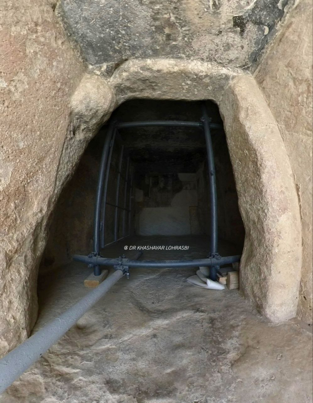 عکس/ درون آرامگاه کوروش این شکلی است