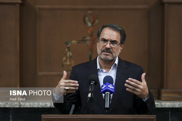 آزادی پژمان جمشیدی با وثیقه و خروج او از کشور/ انحلال بانک آینده/ ممنوعیت کشت خشخاش/ تشکیل پرونده قضایی برای فائزه هاشمی