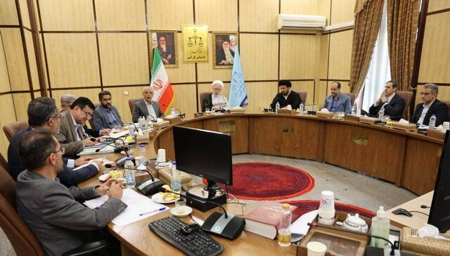 آزادی پژمان جمشیدی با وثیقه و خروج او از کشور/ انحلال بانک آینده/ ممنوعیت کشت خشخاش/ تشکیل پرونده قضایی برای فائزه هاشمی