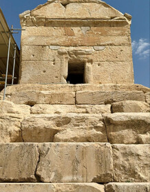 عکس/ درون آرامگاه کوروش چه شکلی است؟